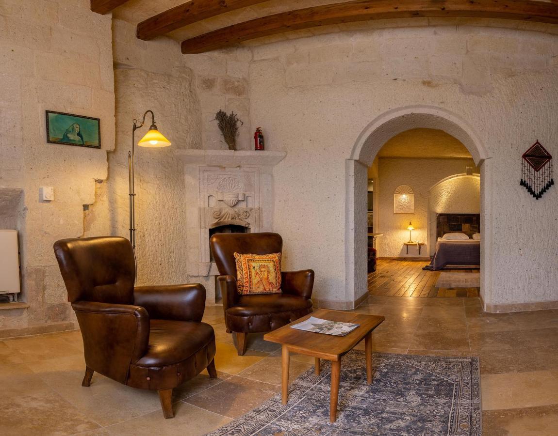 Seki Cave Suites 格雷梅 外观 照片