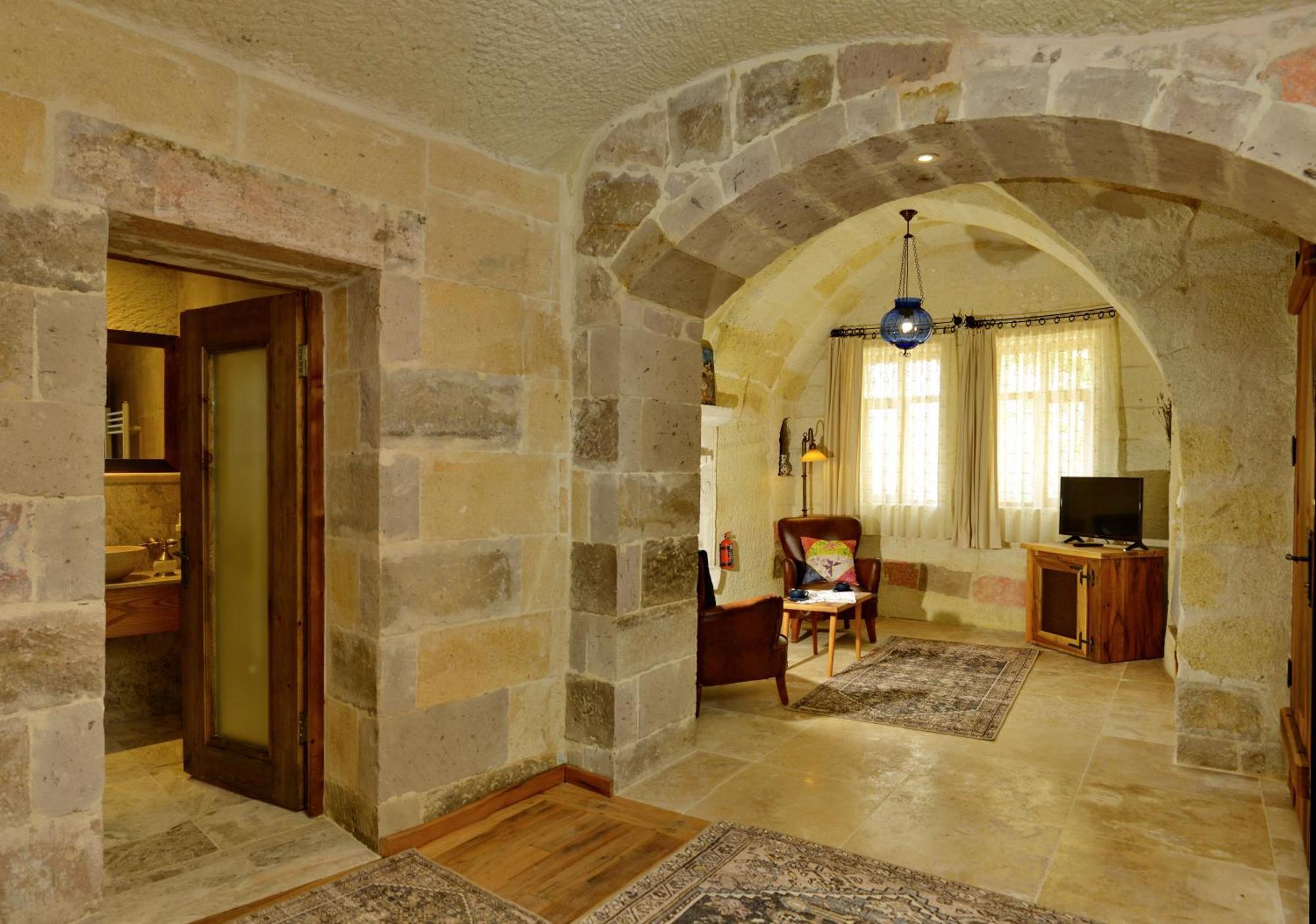 Seki Cave Suites 格雷梅 外观 照片
